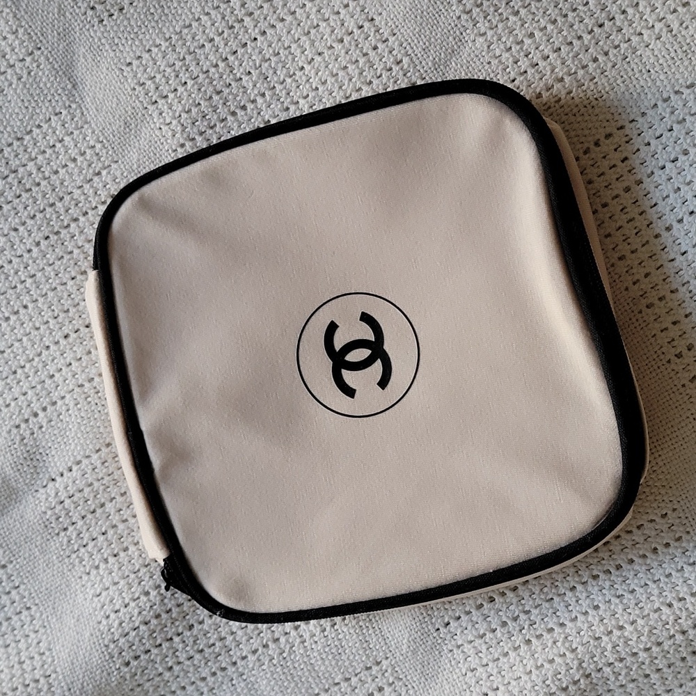 Chanel Les Beiges Makeup Skincare Canvas Bag Toiletry Zip Up Pouch Soft Pouch